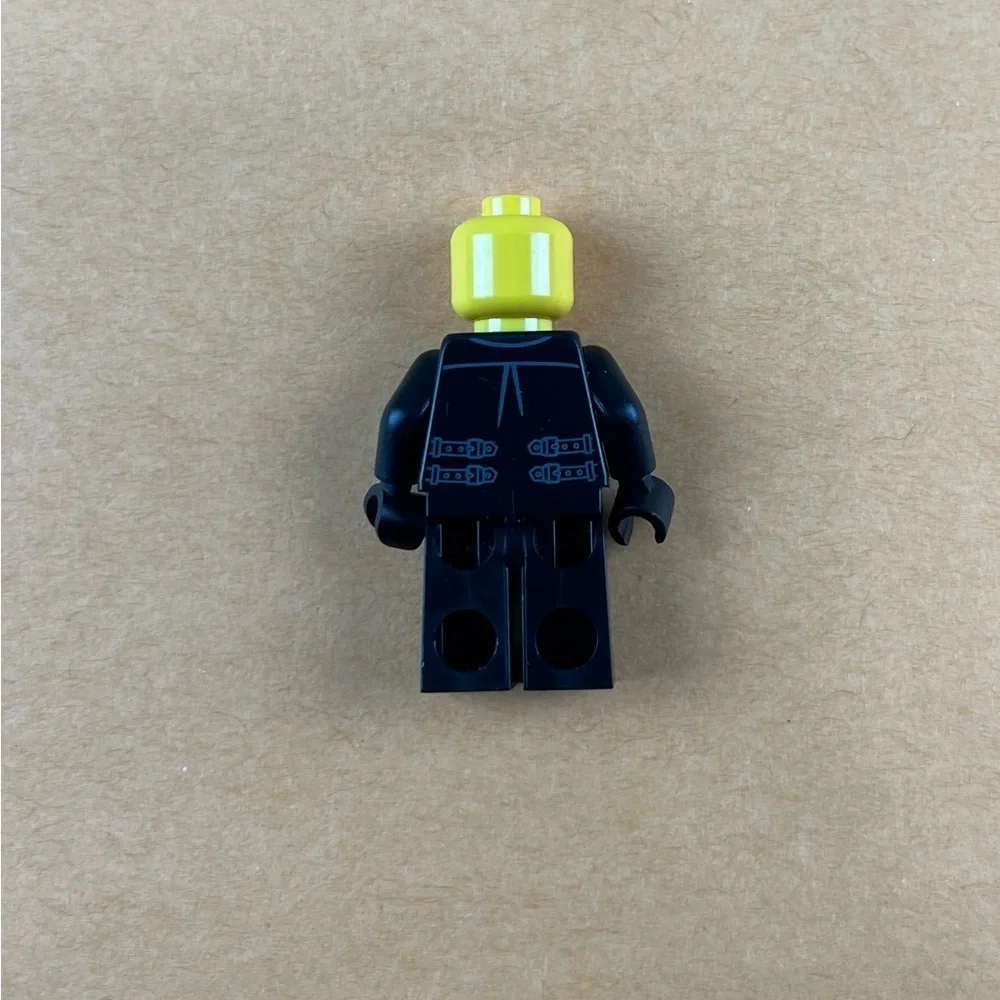LEGO City Bandit Male Minifigure 60042 High Speed Police Chase Criminal Crook 2”
